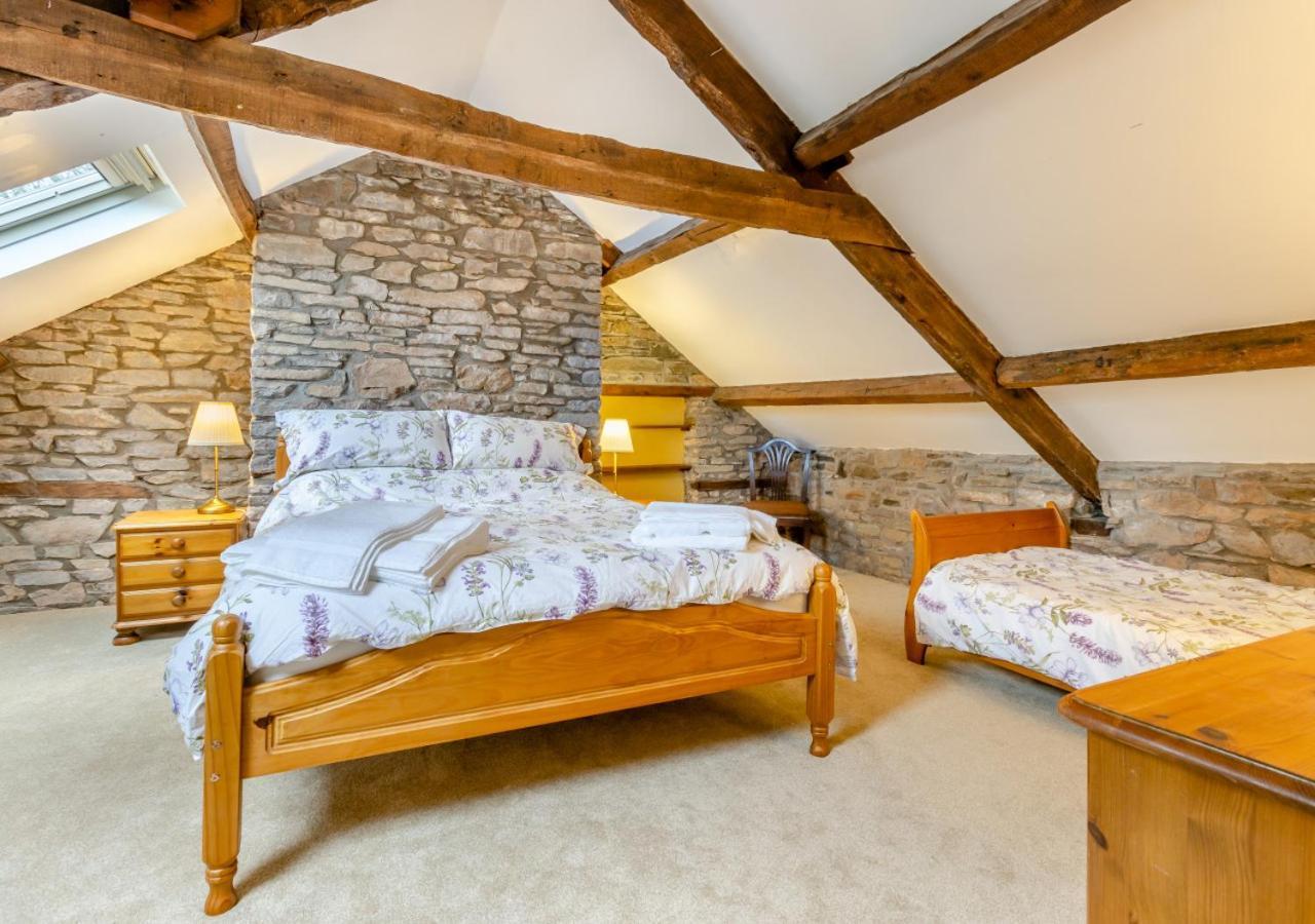Castell Madoc Cottages Lower Chapel Екстер'єр фото