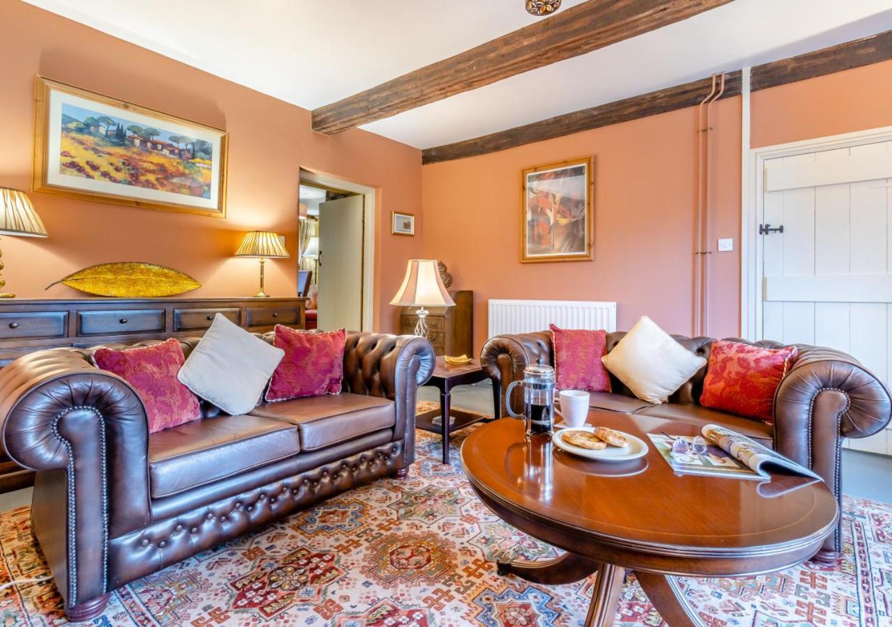 Castell Madoc Cottages Lower Chapel Екстер'єр фото